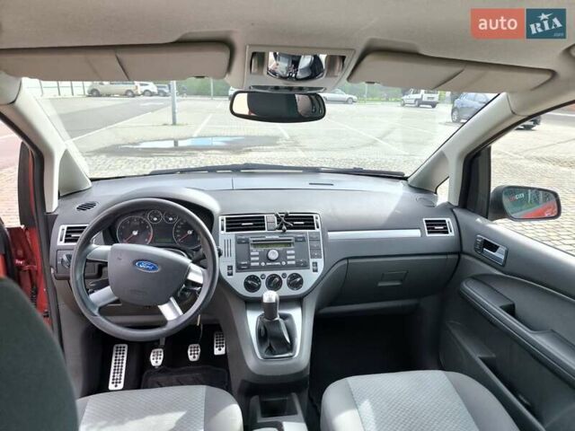 Красный Форд Focus C-Max, объемом двигателя 1.8 л и пробегом 218 тыс. км за 4000 $, фото 10 на Automoto.ua