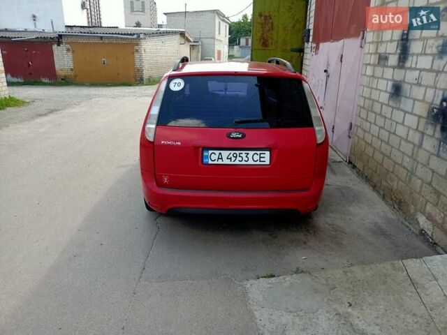 Красный Форд Focus C-Max, объемом двигателя 1.6 л и пробегом 195 тыс. км за 4100 $, фото 2 на Automoto.ua