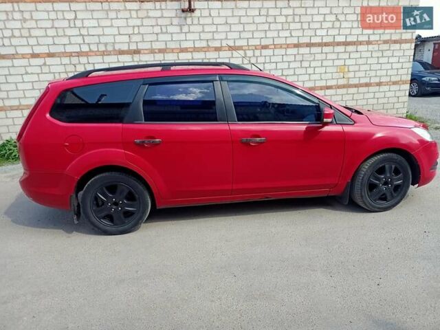 Красный Форд Focus C-Max, объемом двигателя 1.6 л и пробегом 195 тыс. км за 4100 $, фото 4 на Automoto.ua