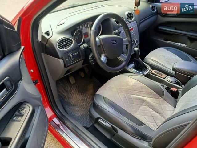 Красный Форд Focus C-Max, объемом двигателя 1.6 л и пробегом 195 тыс. км за 4100 $, фото 8 на Automoto.ua