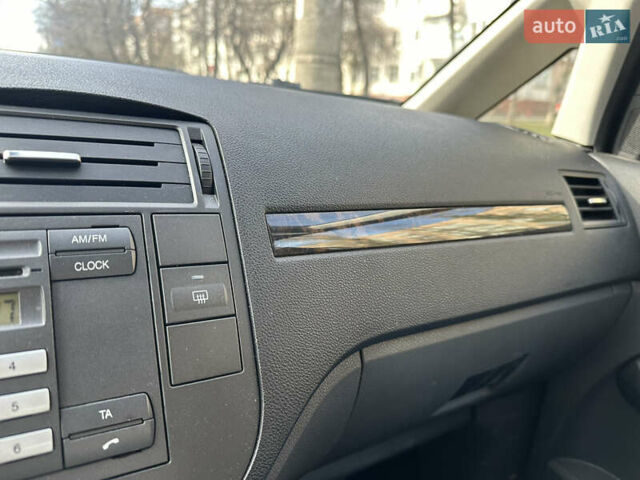 Форд Focus C-Max, объемом двигателя 1.8 л и пробегом 142 тыс. км за 4500 $, фото 16 на Automoto.ua