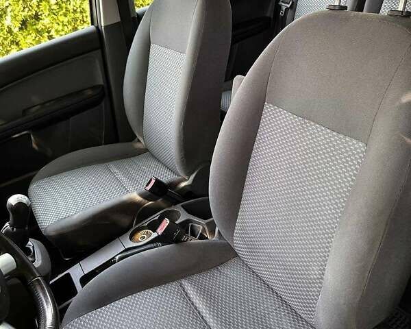 Форд Focus C-Max, объемом двигателя 1.8 л и пробегом 195 тыс. км за 4900 $, фото 4 на Automoto.ua