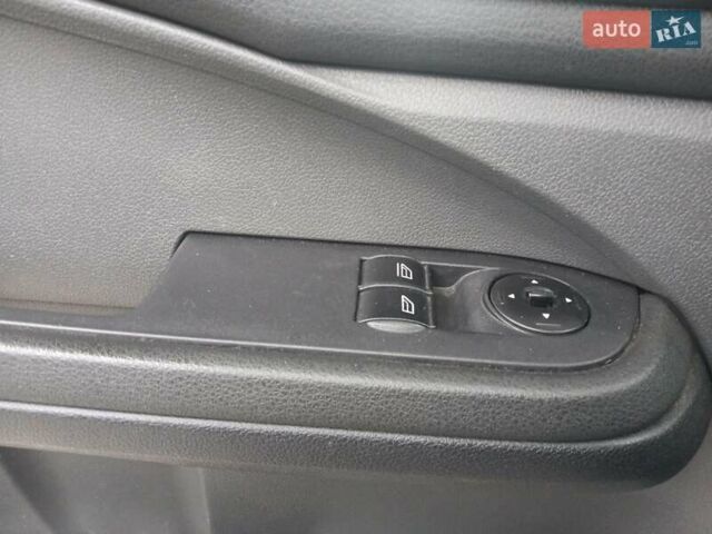 Форд Focus C-Max, об'ємом двигуна 1.6 л та пробігом 214 тис. км за 5500 $, фото 13 на Automoto.ua