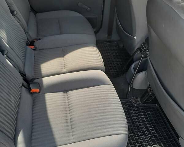 Серый Форд Focus C-Max, объемом двигателя 1.56 л и пробегом 360 тыс. км за 3600 $, фото 5 на Automoto.ua