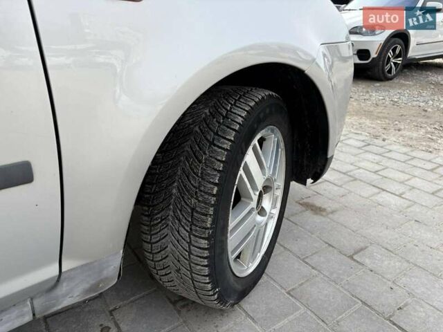 Сірий Форд Focus C-Max, об'ємом двигуна 1.6 л та пробігом 325 тис. км за 5200 $, фото 8 на Automoto.ua