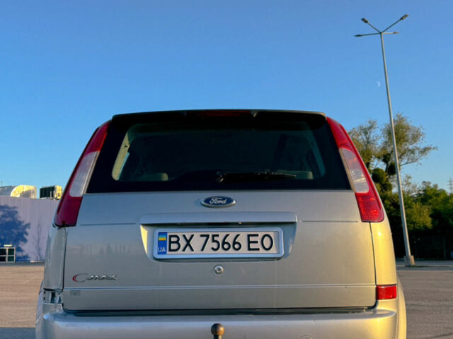 Серый Форд Focus C-Max, объемом двигателя 1.8 л и пробегом 320 тыс. км за 4000 $, фото 4 на Automoto.ua