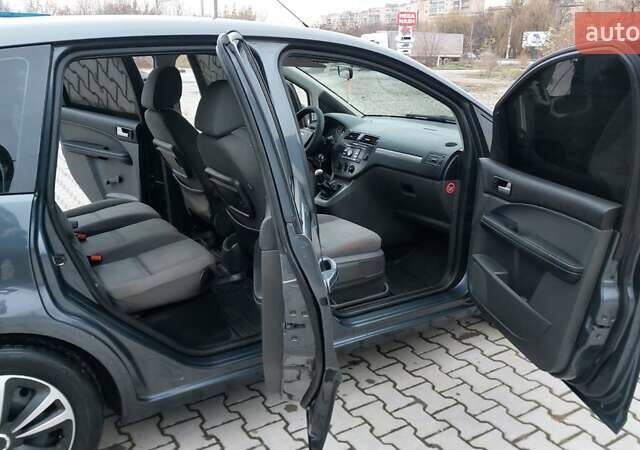 Сірий Форд Focus C-Max, об'ємом двигуна 1.8 л та пробігом 317 тис. км за 4400 $, фото 19 на Automoto.ua