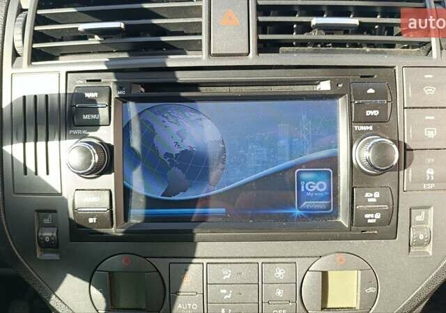 Серый Форд Focus C-Max, объемом двигателя 1.8 л и пробегом 184 тыс. км за 5000 $, фото 4 на Automoto.ua