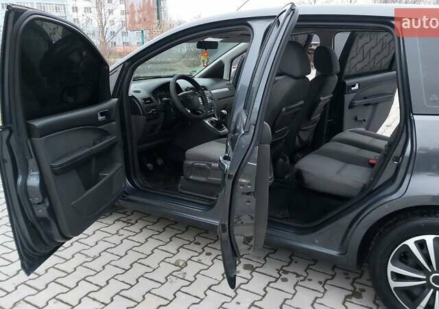 Сірий Форд Focus C-Max, об'ємом двигуна 1.8 л та пробігом 317 тис. км за 4400 $, фото 22 на Automoto.ua