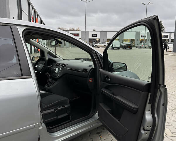 Сірий Форд Focus C-Max, об'ємом двигуна 1.8 л та пробігом 248 тис. км за 3500 $, фото 7 на Automoto.ua