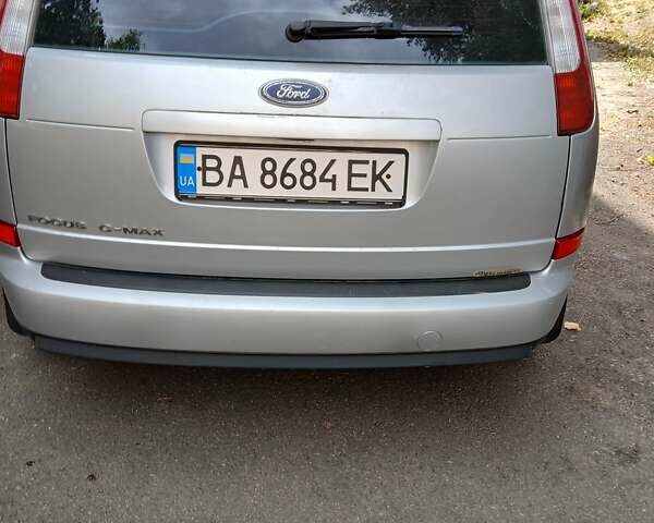 Серый Форд Focus C-Max, объемом двигателя 1.6 л и пробегом 200 тыс. км за 4500 $, фото 2 на Automoto.ua