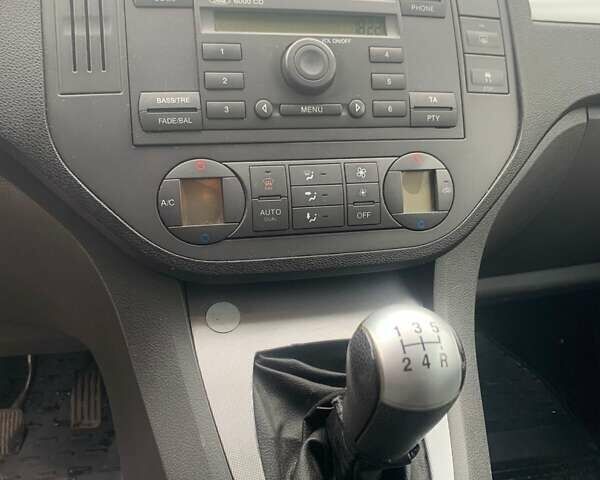 Сірий Форд Focus C-Max, об'ємом двигуна 1.8 л та пробігом 200 тис. км за 4500 $, фото 5 на Automoto.ua