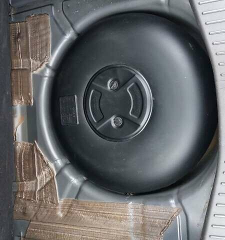 Сірий Форд Focus C-Max, об'ємом двигуна 1.8 л та пробігом 317 тис. км за 4400 $, фото 29 на Automoto.ua