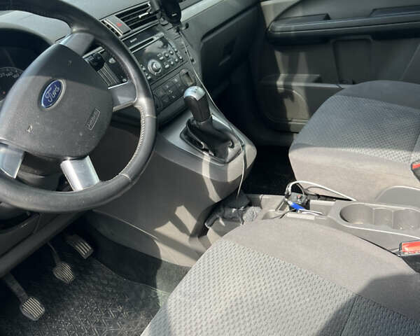 Сірий Форд Focus C-Max, об'ємом двигуна 1.6 л та пробігом 230 тис. км за 3999 $, фото 2 на Automoto.ua