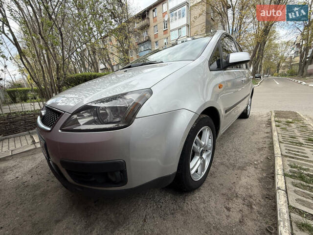 Серый Форд Focus C-Max, объемом двигателя 1.8 л и пробегом 206 тыс. км за 5200 $, фото 4 на Automoto.ua