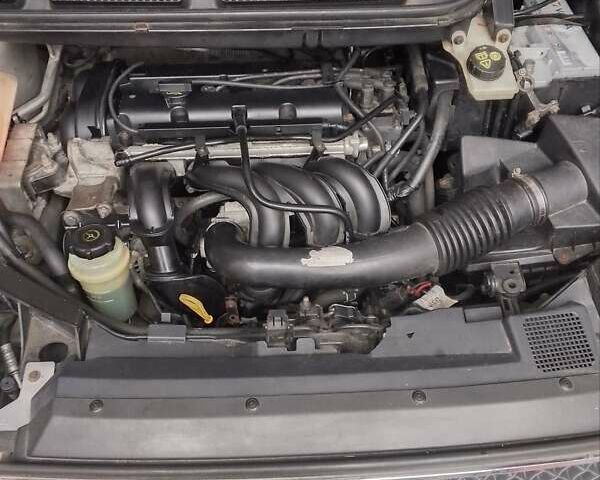 Серый Форд Focus C-Max, объемом двигателя 1.6 л и пробегом 223 тыс. км за 5300 $, фото 17 на Automoto.ua