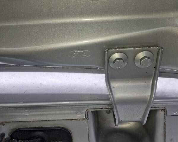 Серый Форд Focus C-Max, объемом двигателя 1.6 л и пробегом 223 тыс. км за 5300 $, фото 8 на Automoto.ua