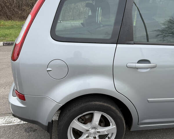 Серый Форд Focus C-Max, объемом двигателя 1.8 л и пробегом 118 тыс. км за 4800 $, фото 13 на Automoto.ua