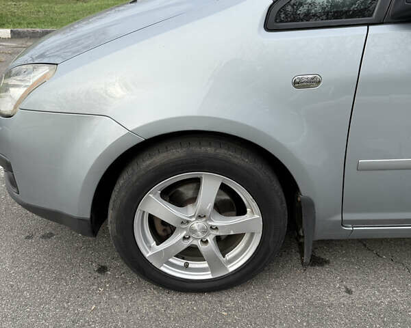 Серый Форд Focus C-Max, объемом двигателя 1.8 л и пробегом 118 тыс. км за 4800 $, фото 8 на Automoto.ua