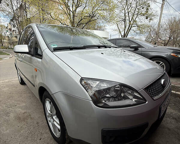 Серый Форд Focus C-Max, объемом двигателя 1.8 л и пробегом 206 тыс. км за 5200 $, фото 2 на Automoto.ua