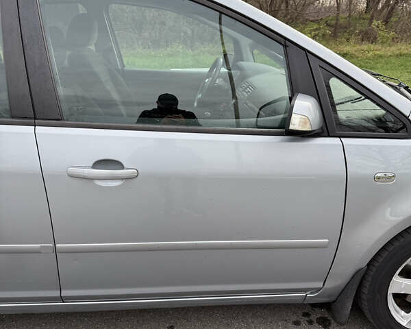 Серый Форд Focus C-Max, объемом двигателя 1.8 л и пробегом 118 тыс. км за 4800 $, фото 15 на Automoto.ua