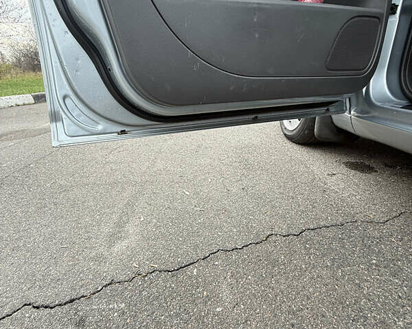 Серый Форд Focus C-Max, объемом двигателя 1.8 л и пробегом 118 тыс. км за 4800 $, фото 33 на Automoto.ua