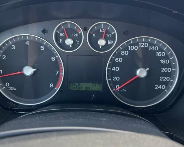 Сірий Форд Focus C-Max, об'ємом двигуна 1.6 л та пробігом 224 тис. км за 5200 $, фото 36 на Automoto.ua