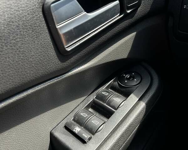 Сірий Форд Focus C-Max, об'ємом двигуна 1.6 л та пробігом 224 тис. км за 5200 $, фото 41 на Automoto.ua