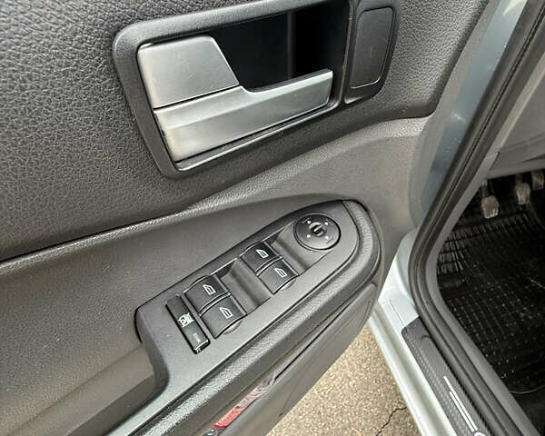 Серый Форд Focus C-Max, объемом двигателя 1.8 л и пробегом 118 тыс. км за 4800 $, фото 39 на Automoto.ua