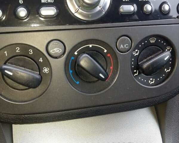 Серый Форд Focus C-Max, объемом двигателя 1.6 л и пробегом 223 тыс. км за 5300 $, фото 1 на Automoto.ua