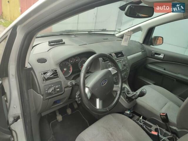 Серый Форд Focus C-Max, объемом двигателя 1.8 л и пробегом 245 тыс. км за 4300 $, фото 2 на Automoto.ua