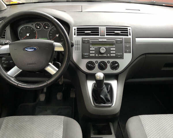 Серый Форд Focus C-Max, объемом двигателя 1.6 л и пробегом 230 тыс. км за 4500 $, фото 1 на Automoto.ua
