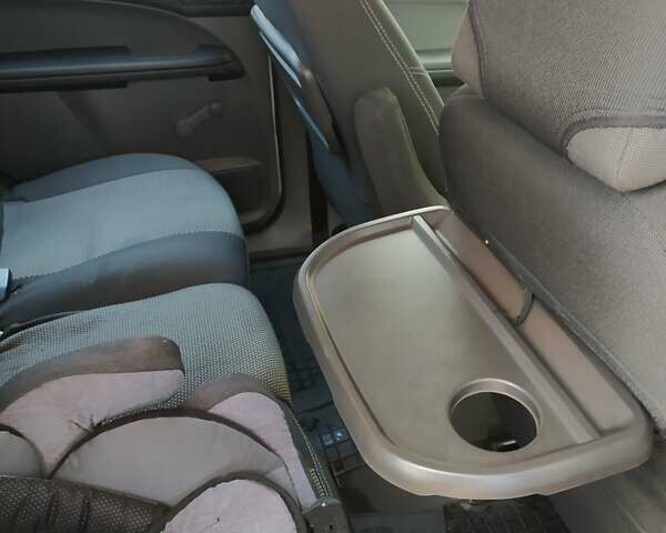 Сірий Форд Focus C-Max, об'ємом двигуна 1.6 л та пробігом 328 тис. км за 3900 $, фото 11 на Automoto.ua