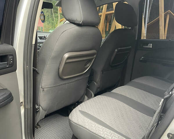 Сірий Форд Focus C-Max, об'ємом двигуна 1.56 л та пробігом 279 тис. км за 5450 $, фото 5 на Automoto.ua