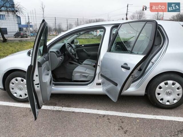 Серый Форд Focus C-Max, объемом двигателя 1.6 л и пробегом 168 тыс. км за 5800 $, фото 13 на Automoto.ua