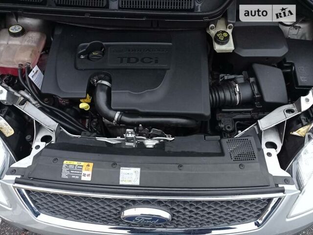 Сірий Форд Focus C-Max, об'ємом двигуна 1.6 л та пробігом 208 тис. км за 5400 $, фото 17 на Automoto.ua