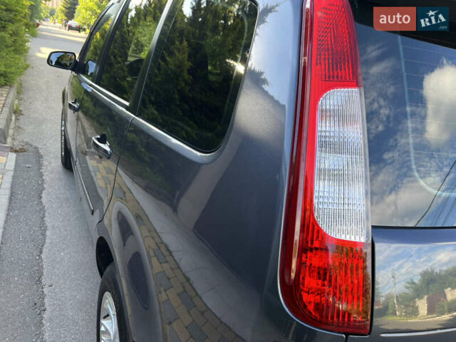 Сірий Форд Focus C-Max, об'ємом двигуна 1.6 л та пробігом 144 тис. км за 5300 $, фото 36 на Automoto.ua