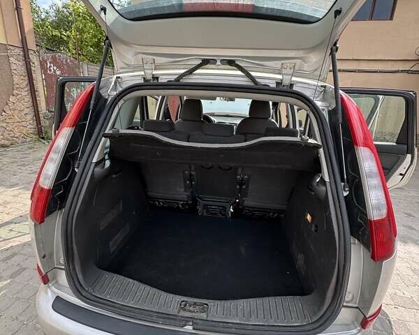 Сірий Форд Focus C-Max, об'ємом двигуна 1.56 л та пробігом 231 тис. км за 4900 $, фото 12 на Automoto.ua