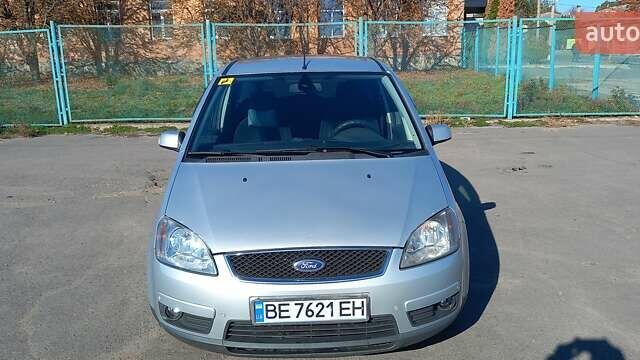 Серый Форд Focus C-Max, объемом двигателя 1.8 л и пробегом 287 тыс. км за 4699 $, фото 1 на Automoto.ua