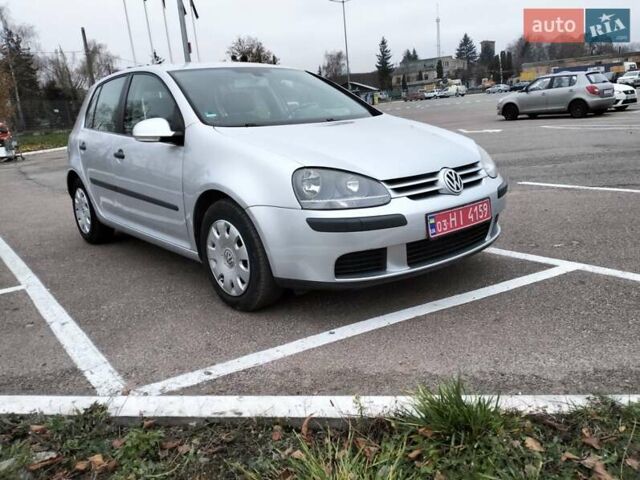 Серый Форд Focus C-Max, объемом двигателя 1.6 л и пробегом 168 тыс. км за 5800 $, фото 24 на Automoto.ua