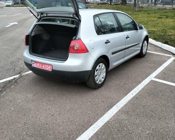 Серый Форд Focus C-Max, объемом двигателя 1.6 л и пробегом 168 тыс. км за 5800 $, фото 19 на Automoto.ua