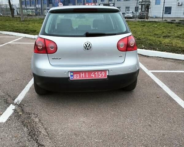 Серый Форд Focus C-Max, объемом двигателя 1.6 л и пробегом 168 тыс. км за 5800 $, фото 9 на Automoto.ua