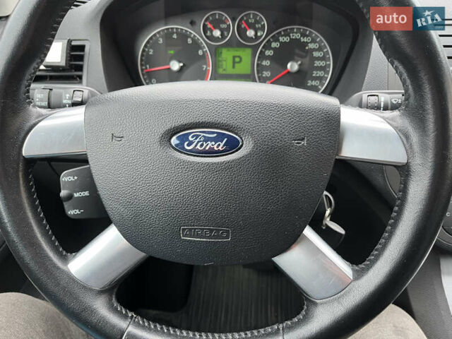 Серый Форд Focus C-Max, объемом двигателя 1.8 л и пробегом 249 тыс. км за 5600 $, фото 30 на Automoto.ua