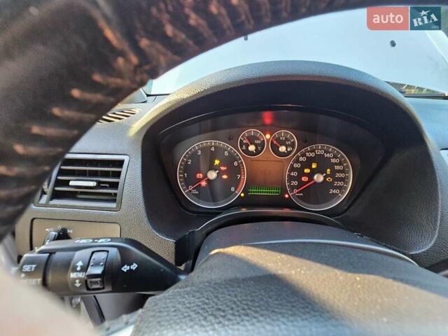 Сірий Форд Focus C-Max, об'ємом двигуна 1.6 л та пробігом 187 тис. км за 5100 $, фото 25 на Automoto.ua