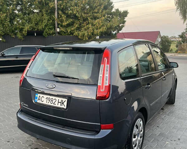 Серый Форд Focus C-Max, объемом двигателя 1.6 л и пробегом 185 тыс. км за 5300 $, фото 3 на Automoto.ua