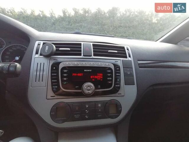 Сірий Форд Focus C-Max, об'ємом двигуна 1.8 л та пробігом 200 тис. км за 5400 $, фото 1 на Automoto.ua