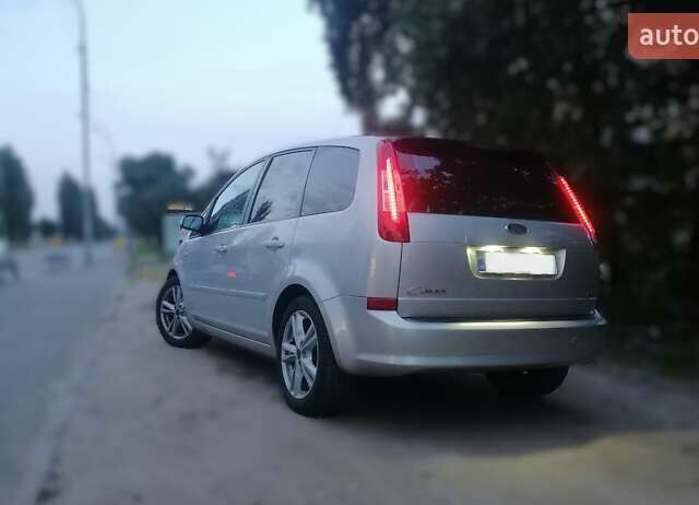 Серый Форд Focus C-Max, объемом двигателя 1.6 л и пробегом 420 тыс. км за 7000 $, фото 1 на Automoto.ua