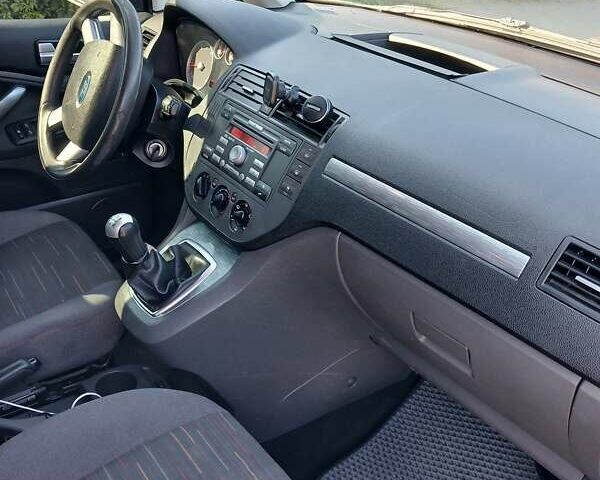 Сірий Форд Focus C-Max, об'ємом двигуна 1.6 л та пробігом 312 тис. км за 5500 $, фото 24 на Automoto.ua
