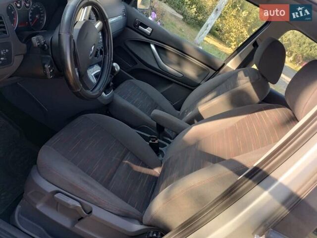 Сірий Форд Focus C-Max, об'ємом двигуна 1.6 л та пробігом 190 тис. км за 5500 $, фото 35 на Automoto.ua