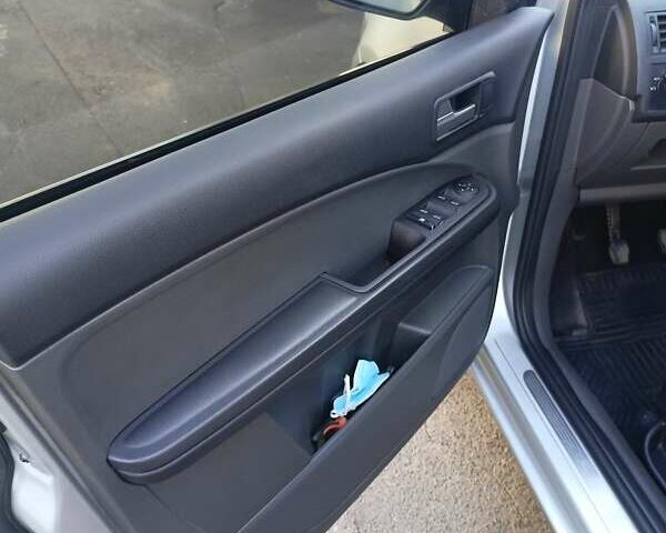 Форд Focus C-Max 2007 у Одесі на Automoto.ua Сірий Форд Focus C-Max, об'ємом двигуна 2 л та пробігом 256 тис. км за 4800 $, фото 18 на Automoto.ua